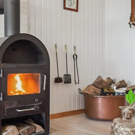 Holiday home Sylvia - 450m From The Sea In Djursland And Mols By Interhome *