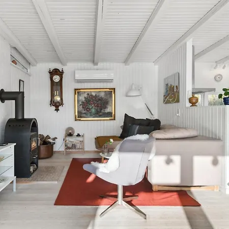 Holiday home Sylvia - 450m From The Sea In Djursland And Mols By Interhome